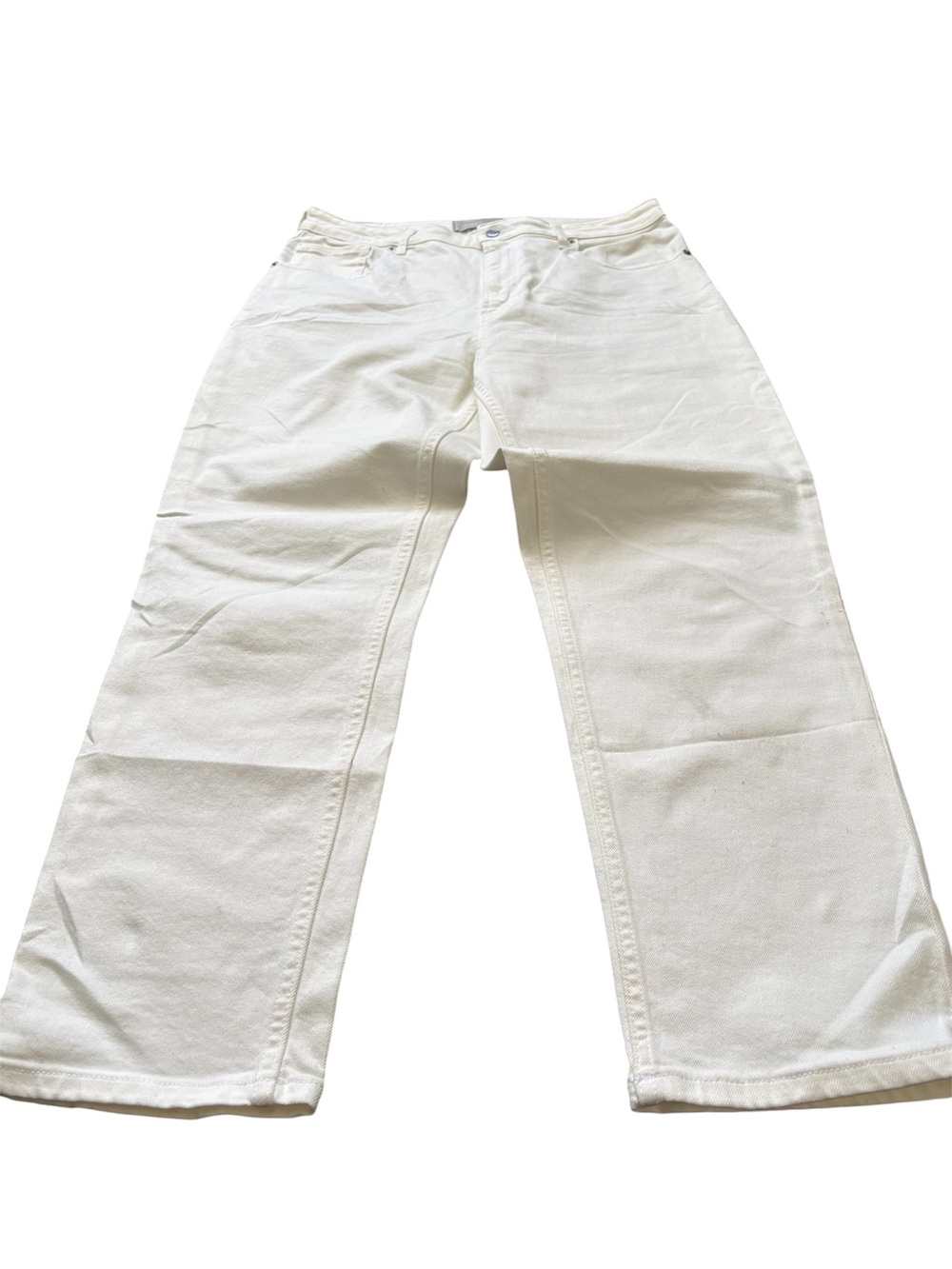 Everlane The Curvy Cheeky Jean in white - Picture 4 of 12